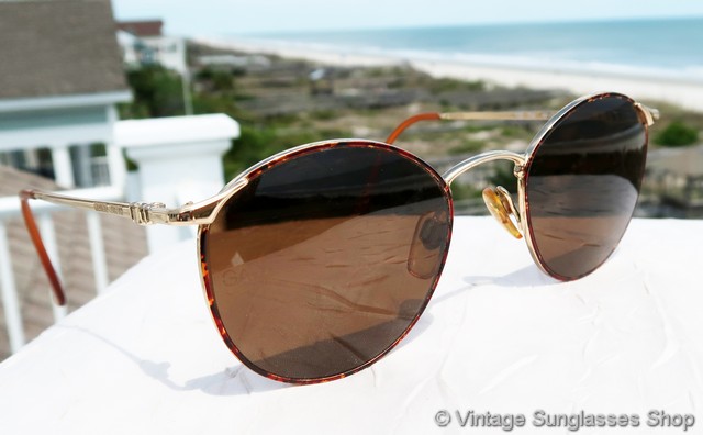 Vintage Giorgio Armani Sunglasses For Men and Women - Page 11