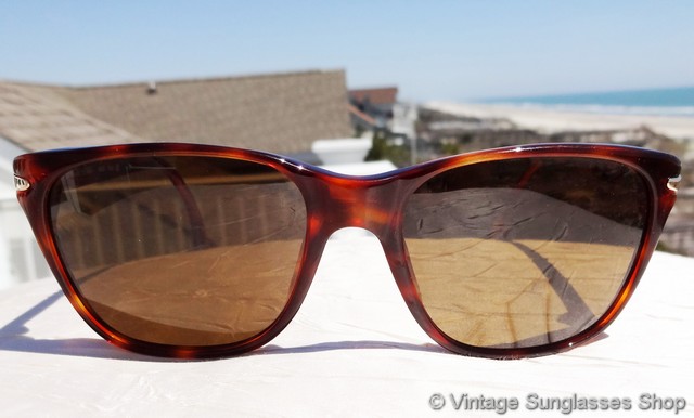 Giorgio Armani 810 050 Tortoise Shell Sunglasses