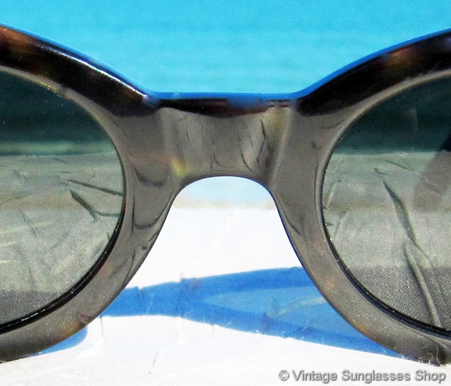 Fashion Giorgio Armani Vintage Giorgio Armani 946 063 Tortoise Oval  Sunglasses Italy FRAMES ONLY 