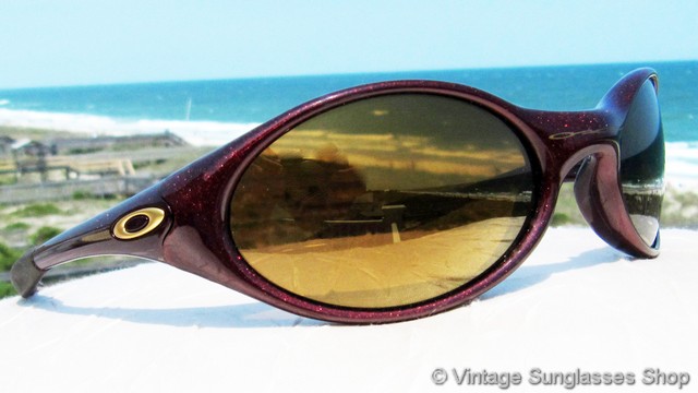Vintage Oakley Sunglasses For Men and Women - Page 7