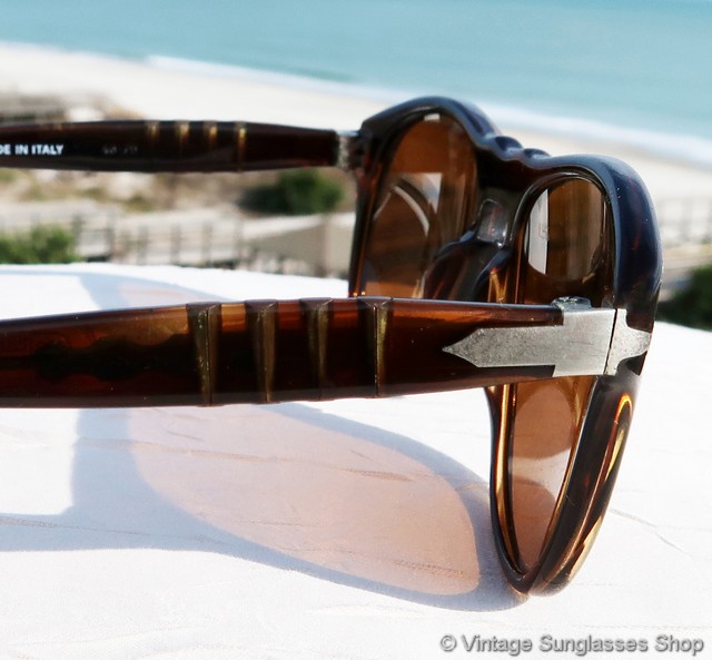 Vintage Sunglasses For Men and Women - Page 142
