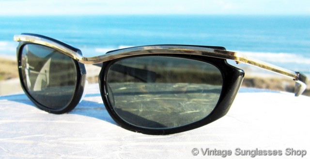 Vintage Ray-Ban Sunglasses For Men and Women - Page 61