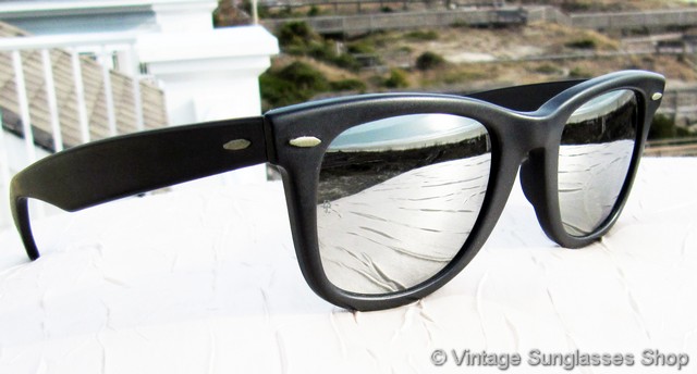 silver mirror wayfarer sunglasses