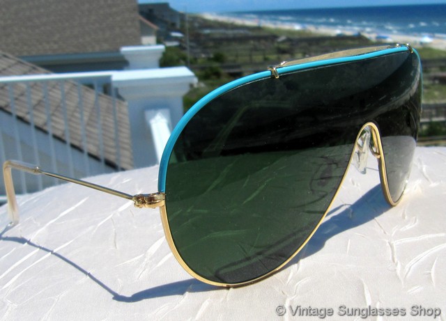 Bausch & Lomb Ray-Ban Wings Black Turquoise Lens Sunglasses